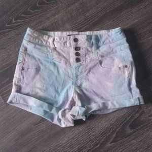 Black Heart High Rise Size 9 Tie Die Shorts